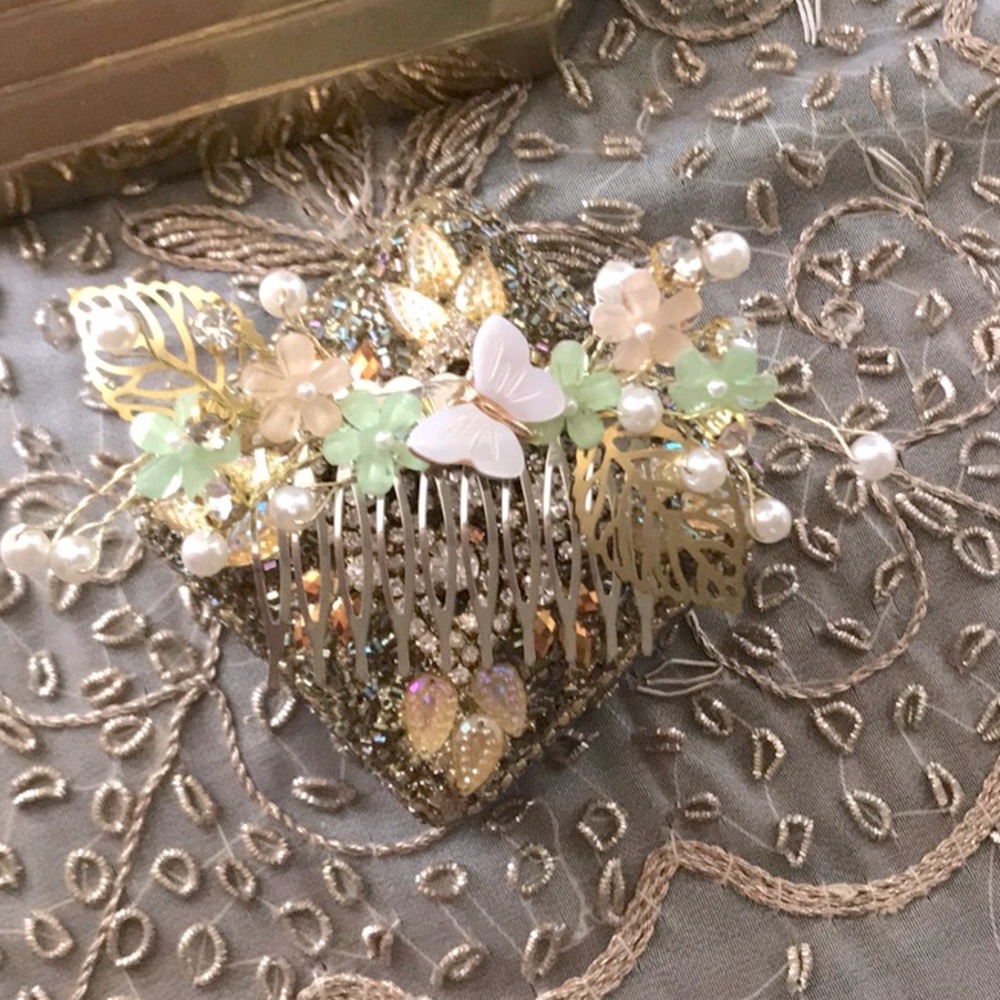 🦋27= Butterfly Collection hair comb (40% off)